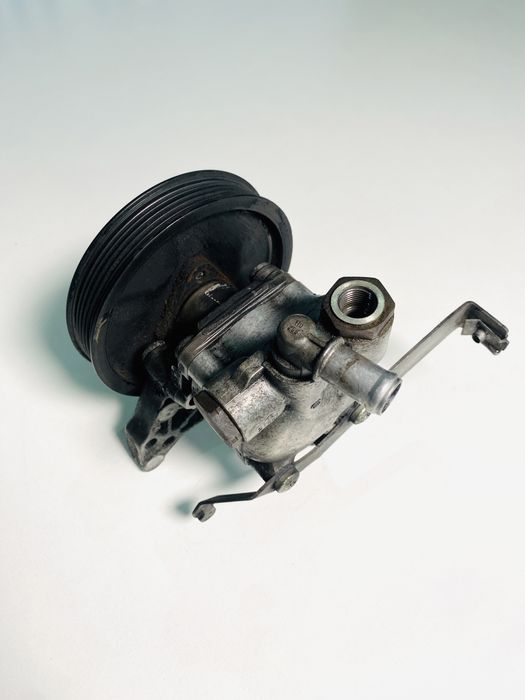 ГУР BMW E60 E61 M57n2 M57n Рестайл 2.5 3.0 Дизель Гідроусилитель Руля