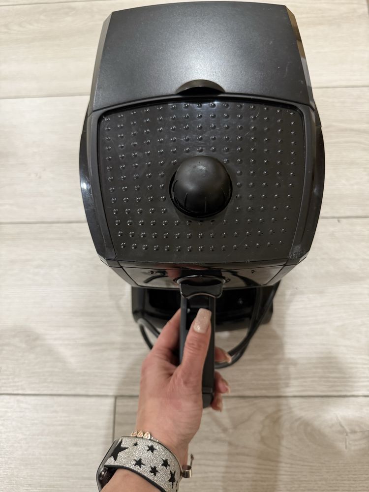 Кофемашина Delonghi  EC146.B