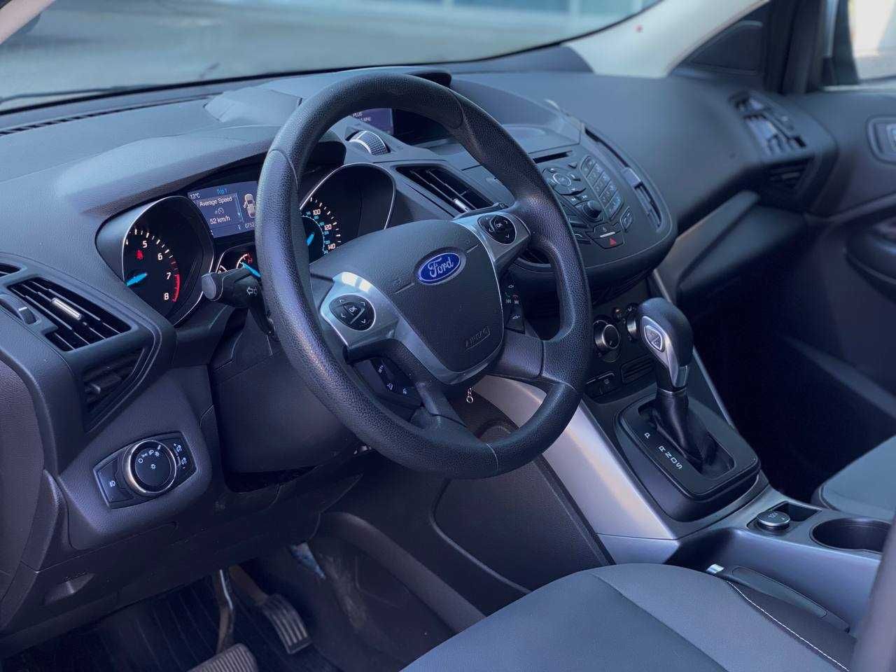 Ford Escape 2014 рік