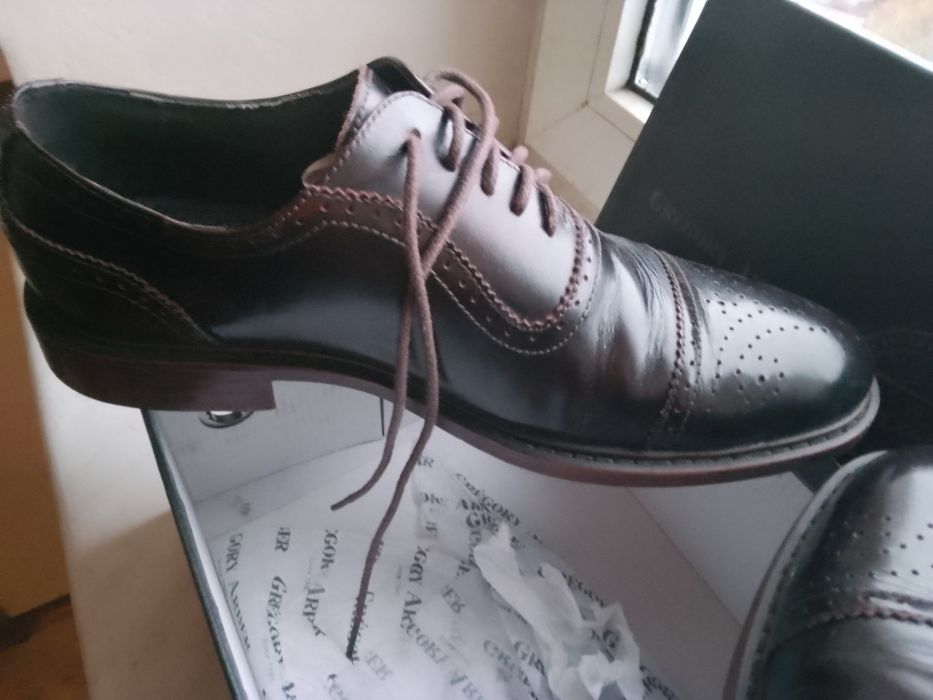 Продам брендовые туфли инспектор в отличном состоянии.