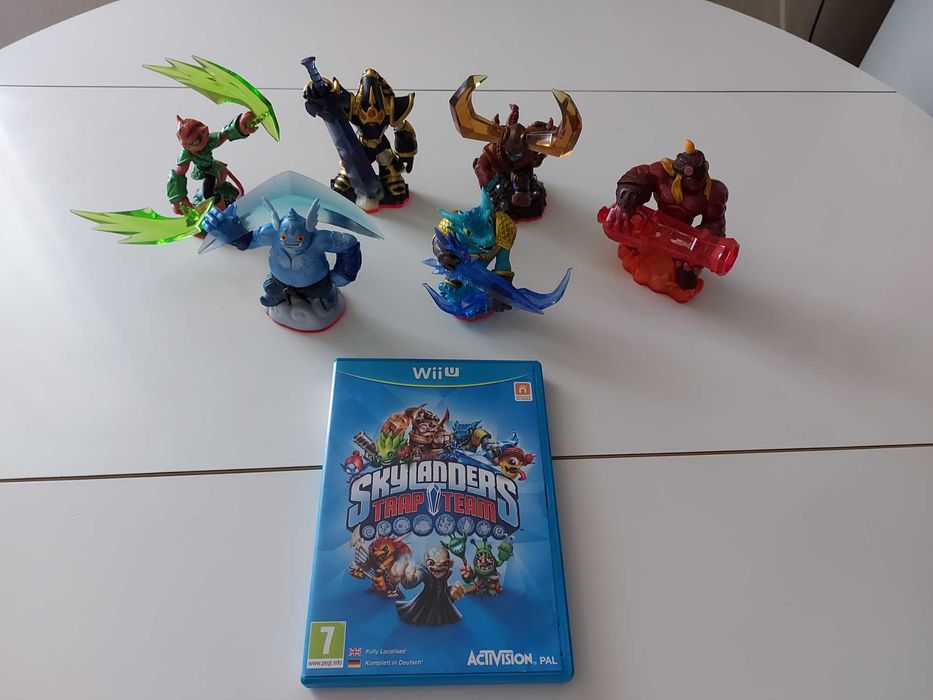 Jogo TRAP TEAM+ 6 bonecos + plat + 9 traps (conjunto todo)WII U