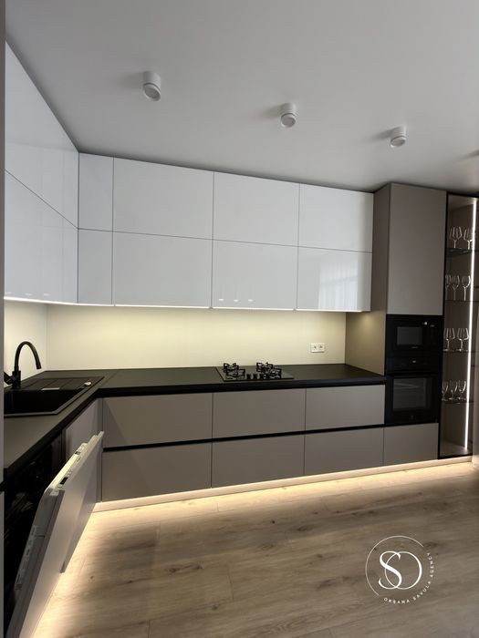 Продаж 2-кім. квартири з чудовим виглядом на захід сонця Трускавецька