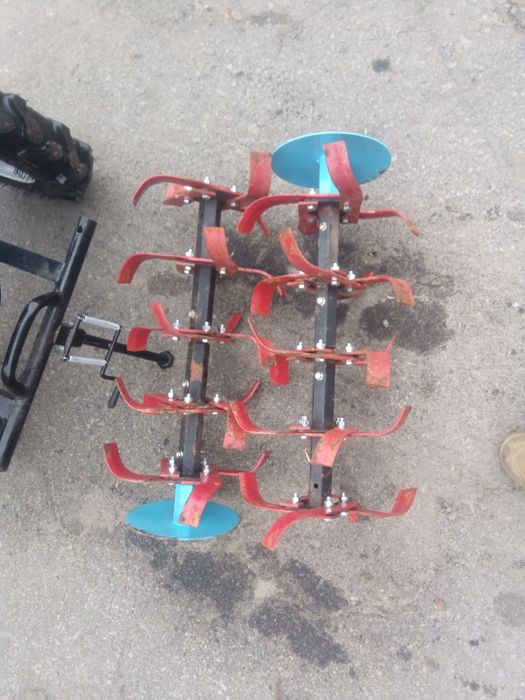 Продам мотоблок заря