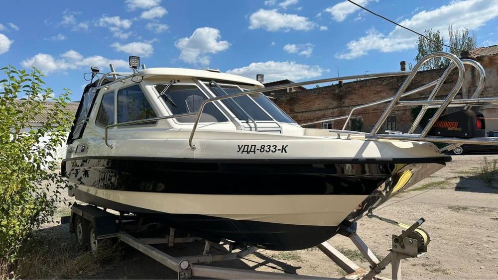 Продам катер FLIPPER 630 OC