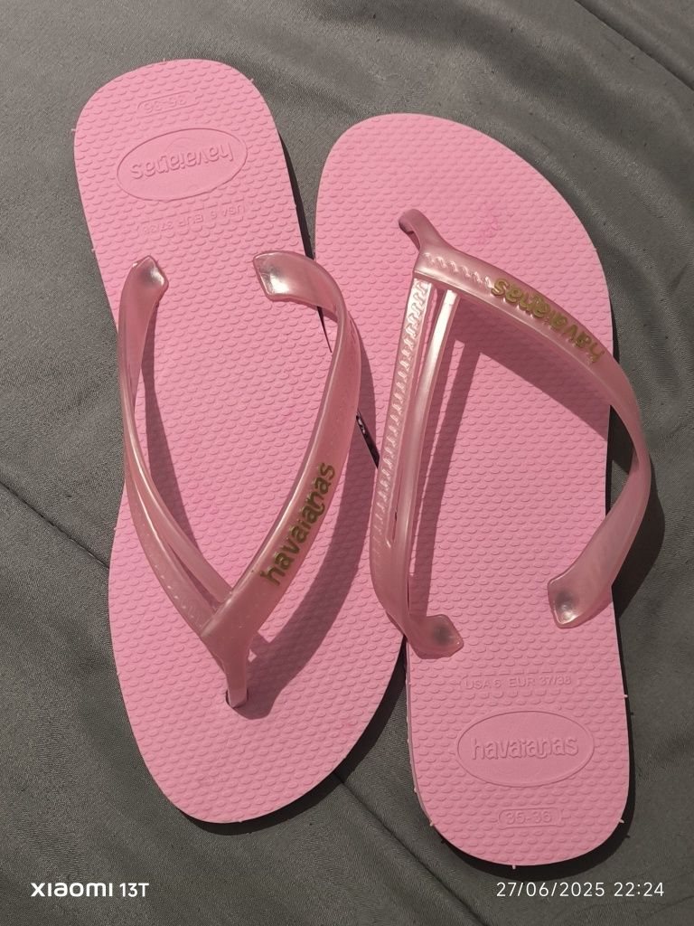 Chinelos Havaianas rosa