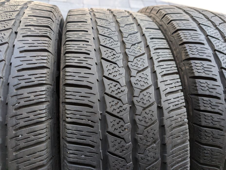 Зимняя резина 215/65 R16C Continental Vanco