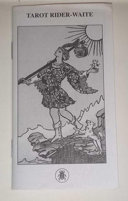 Tarot de Rider Waite ilustrações de Pamela Colman Smith. Um Baralho XL