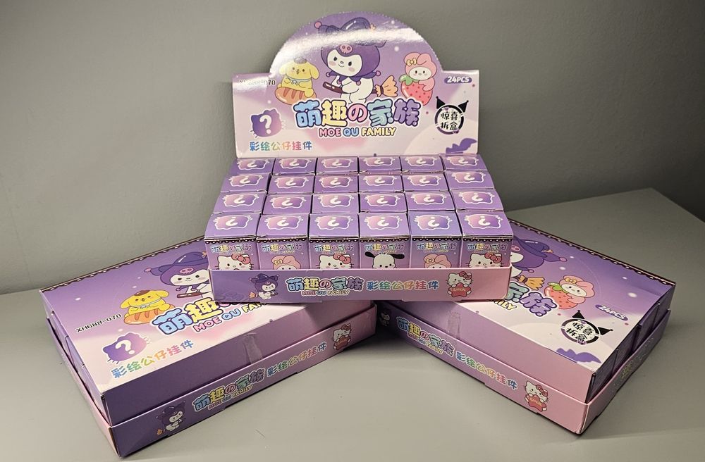 Brelok Sanrio postacie : Kuromi,cinamonroll,pompompurin itp 24szt 100%