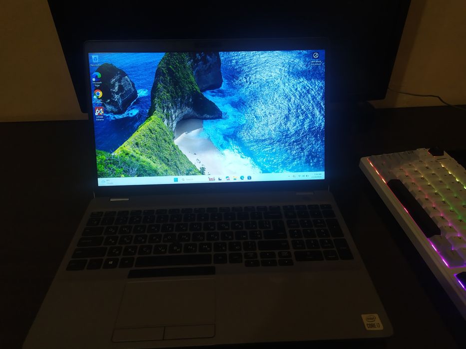 Dell Precision 3550 Core i7-10610U 16GB 512GB SSD 15.6