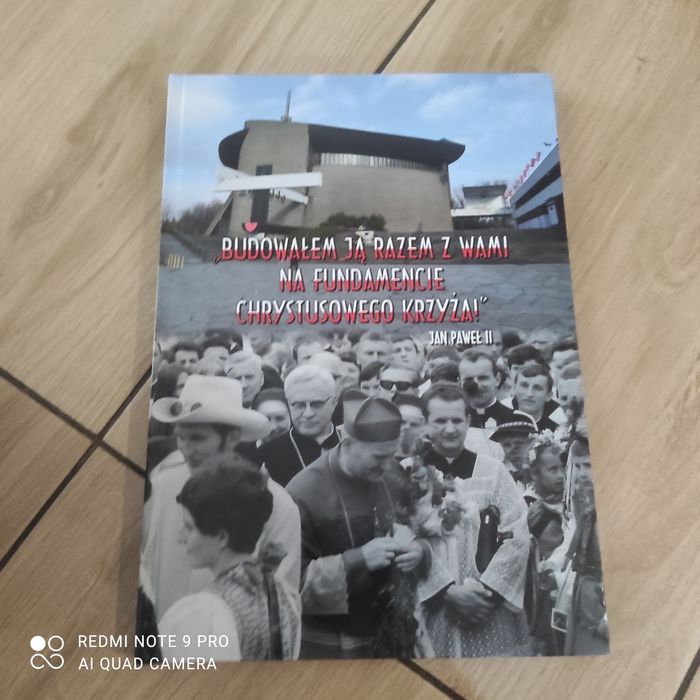 Książka o kościele Arce Kraków Nowa Huta Mistrzejowice