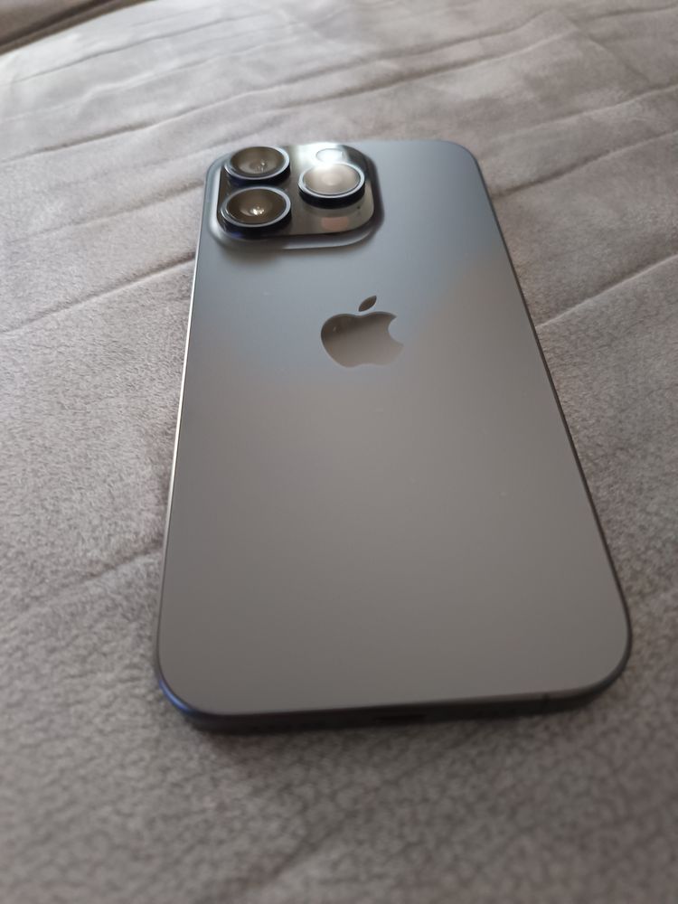 iPhone 15Pro novo