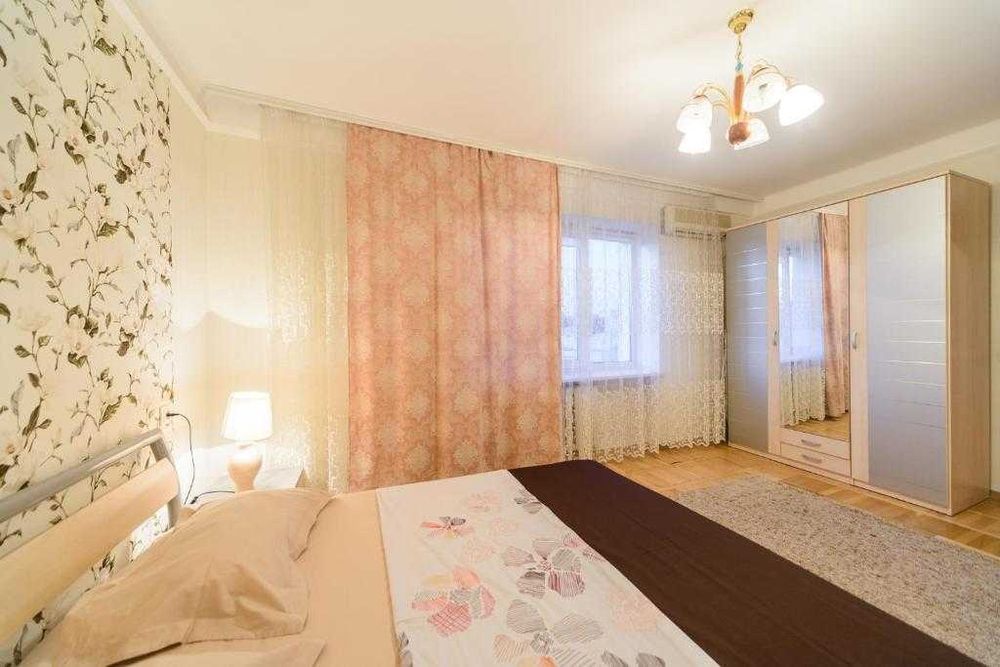 2к бульвар Лесі Українки 5,метро Кловська,Подобово,Погодинно,Центр