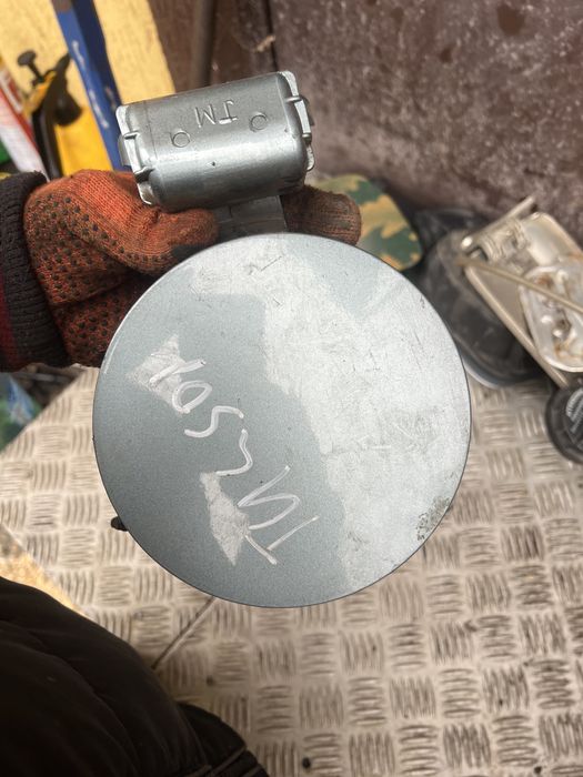 Лючек бензобака хюндай туксон hyundai tucson год 08