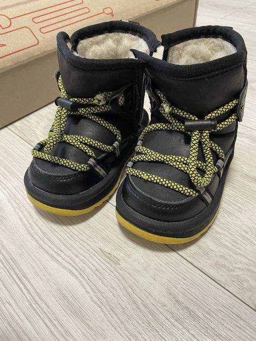 Зимове взуття дитяче. Устілка 13.5 см