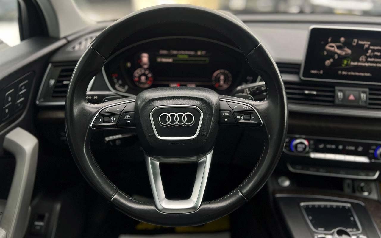 Audi Q5 Premium Plus 2018 White 2.0L
