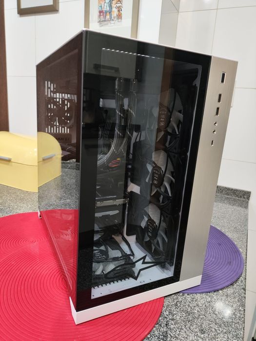 Torre PC Lian Li 011 Dynamic