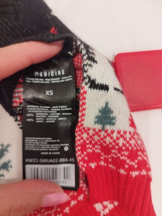 Sweterek świąteczny dla psa/kota Medicine XS