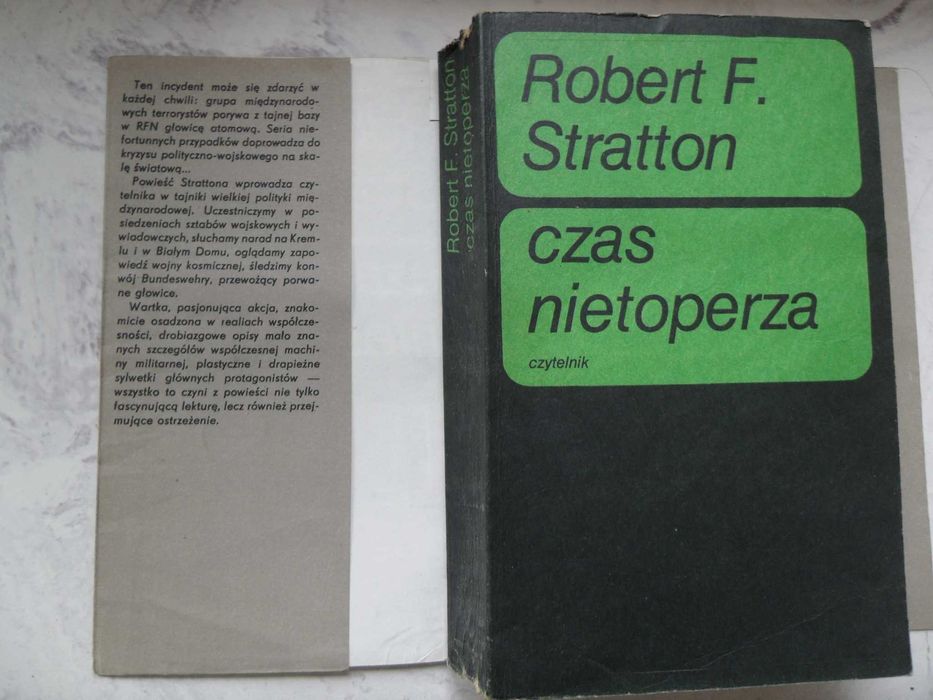 Czas nietoperza, Robert F. Stratton