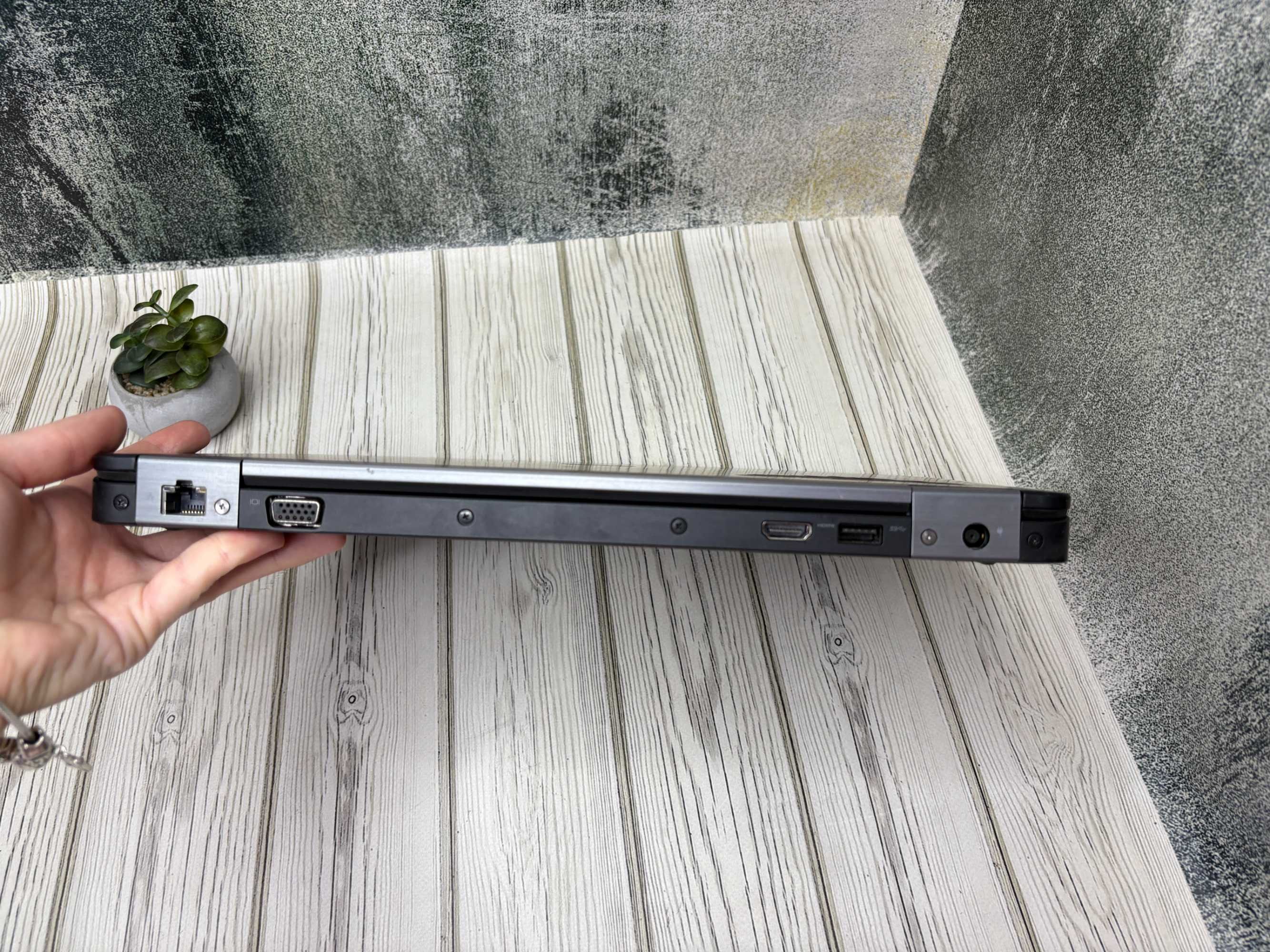 Ноутбук Dell Latitude 5270\12" HD\I5-6300U\8 GB\SSD 128 GB\для роботи