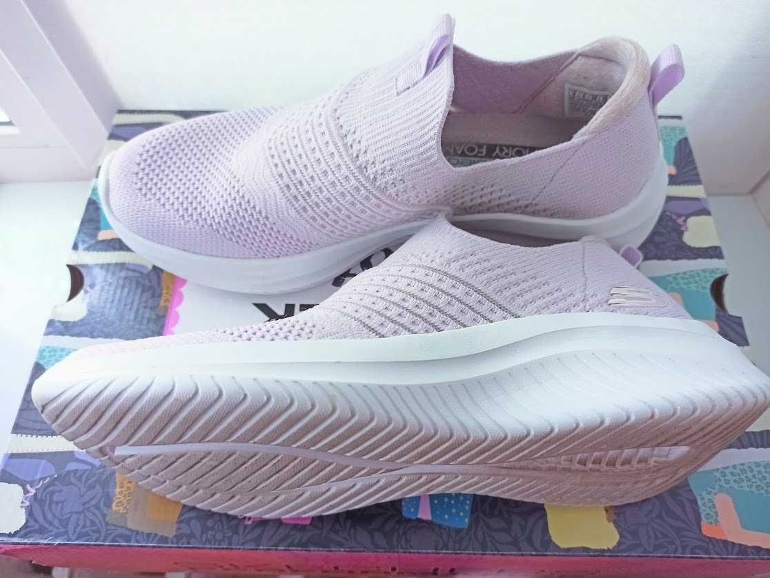 Слипоны кроссовки Skechers Ultra Flex 3.0 - Classy Charm 39р-р
