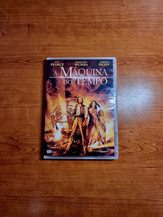 A MÁQUINA DO TEMPO (Guy Pearce/Jeremy Irons/Samantha Mumba)