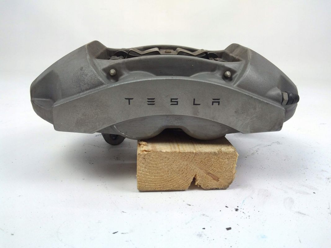 Tesla Model 3 zacisk hamulcowy prawy przód 2019+