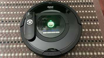 IRobot Roomba® 779 com comando + acessórios originais oferta
