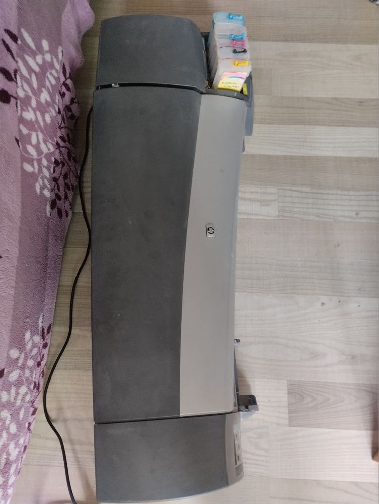 Широкоформатний плоттер HP Designjet 130