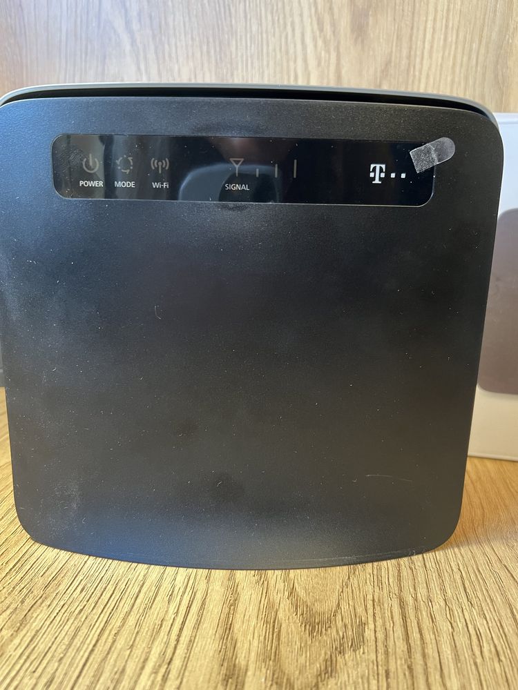 Router z modemem Huawei E5186s - 22a czarny