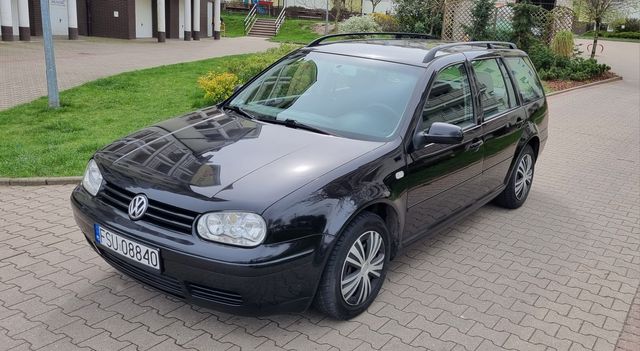 Volkswagen Golf IV 1.6 benzyna • Długie opłaty • Bardzo dobry stan