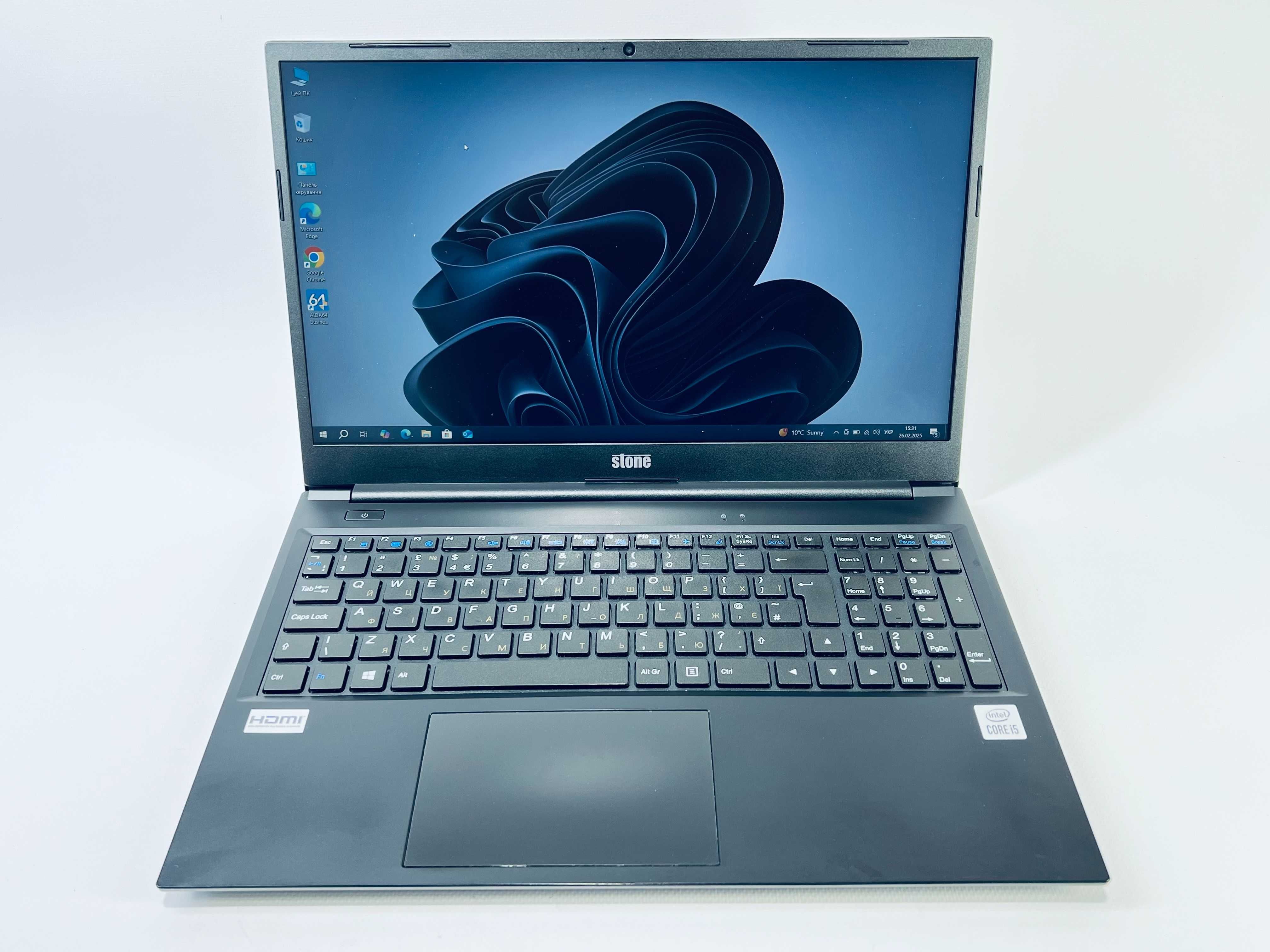 Stonebook Pro P105E / i5-10210U / 8GB / 256 GB 15.6 TN HD 1920x1080