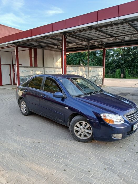 Кіа creator 1'6 бенз 2008 рік