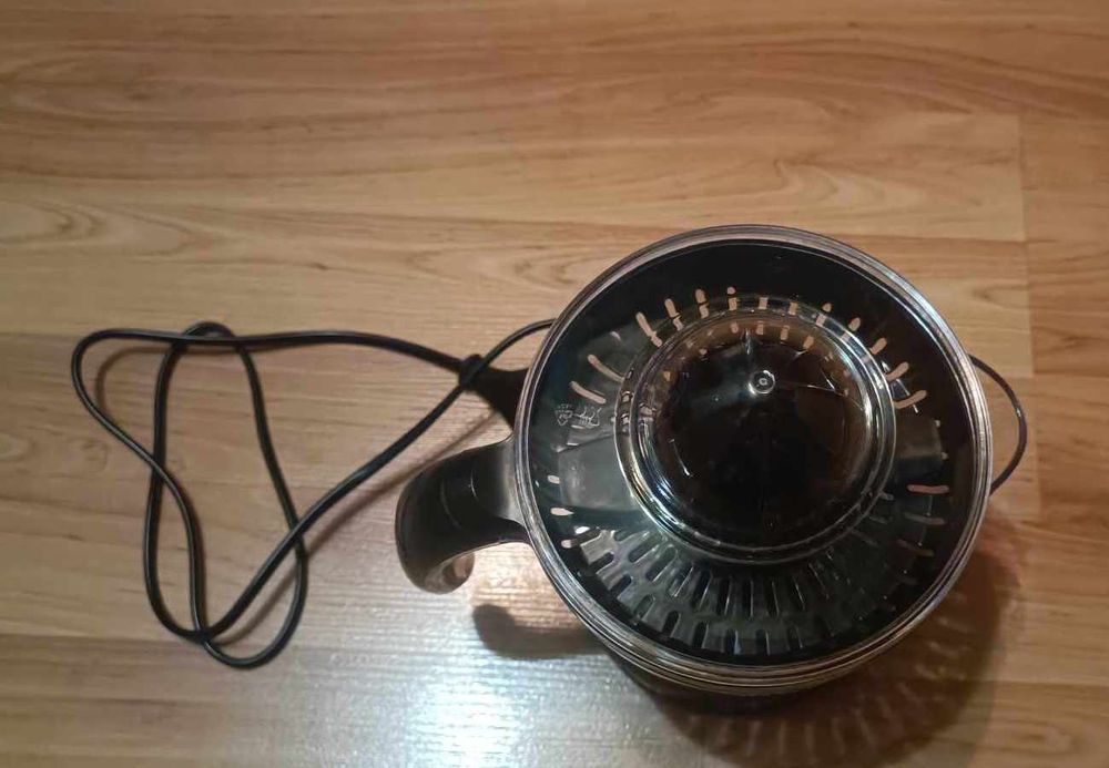 Wyciskarka do cytrusów LIVOO