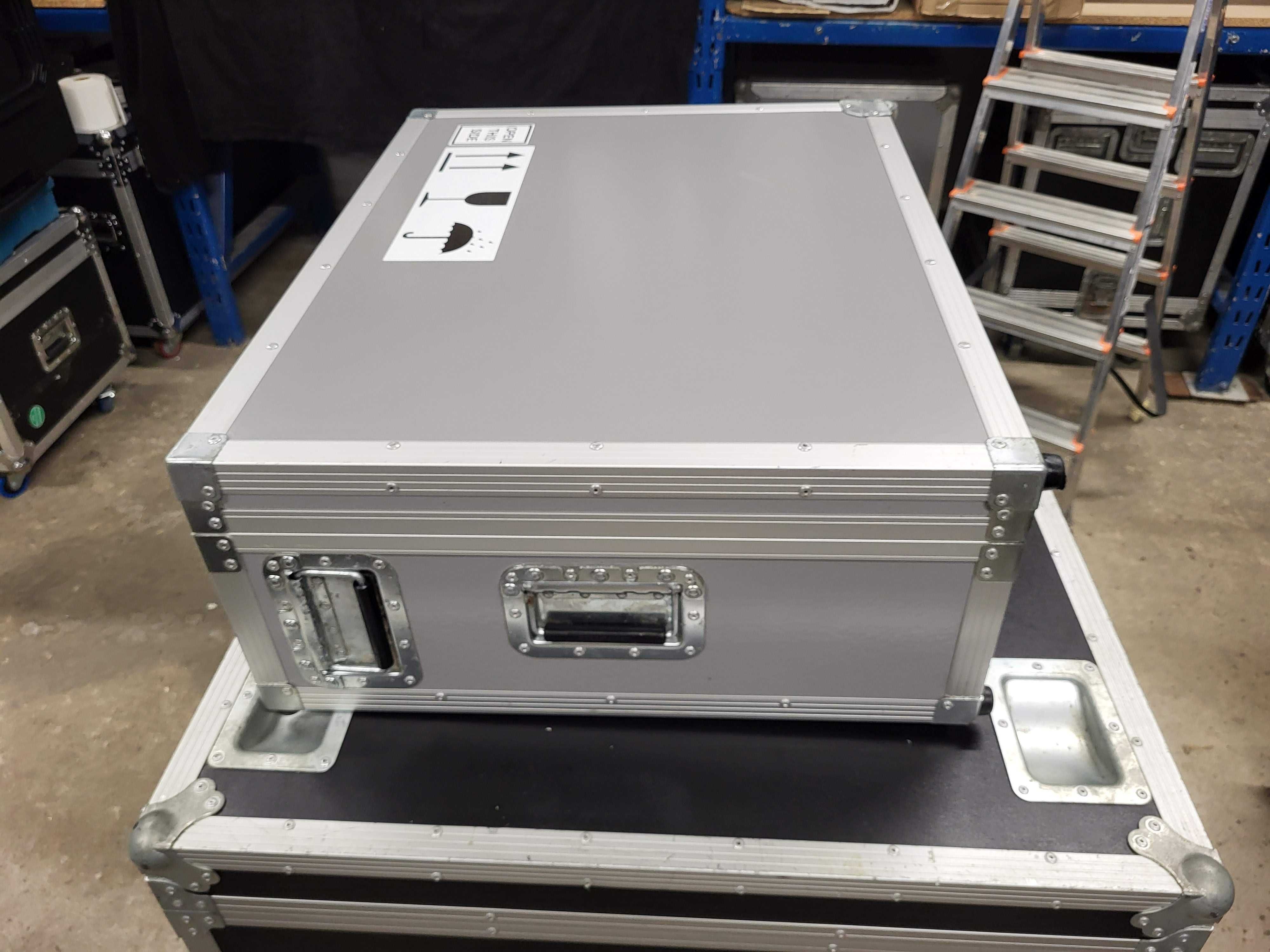 CASE 75x60x20 (koła) / FAKTURA