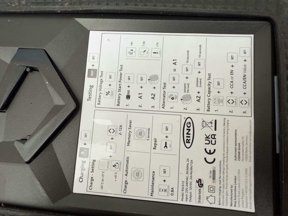 Зарядний пристрій RING rsc612