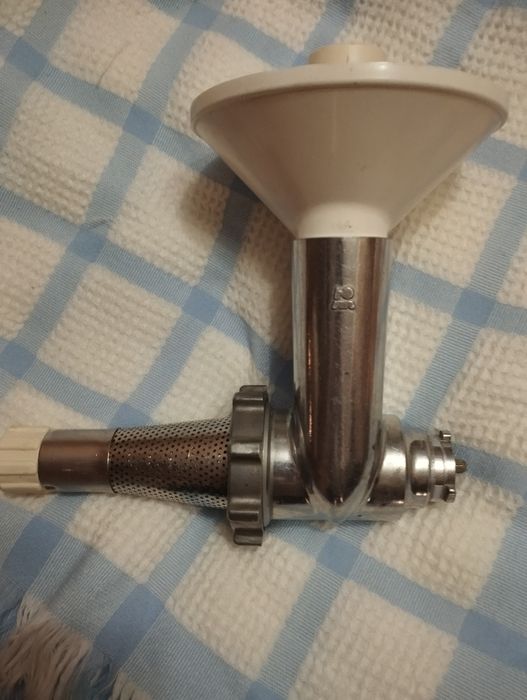 Шнекова соковижималка до кухонного комбайна Мрія