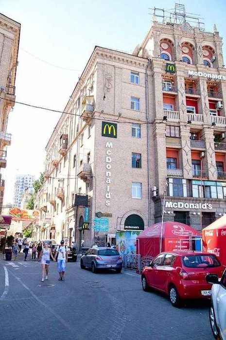 1к квартира, метро Майдан Незалежності, біля McDonalds