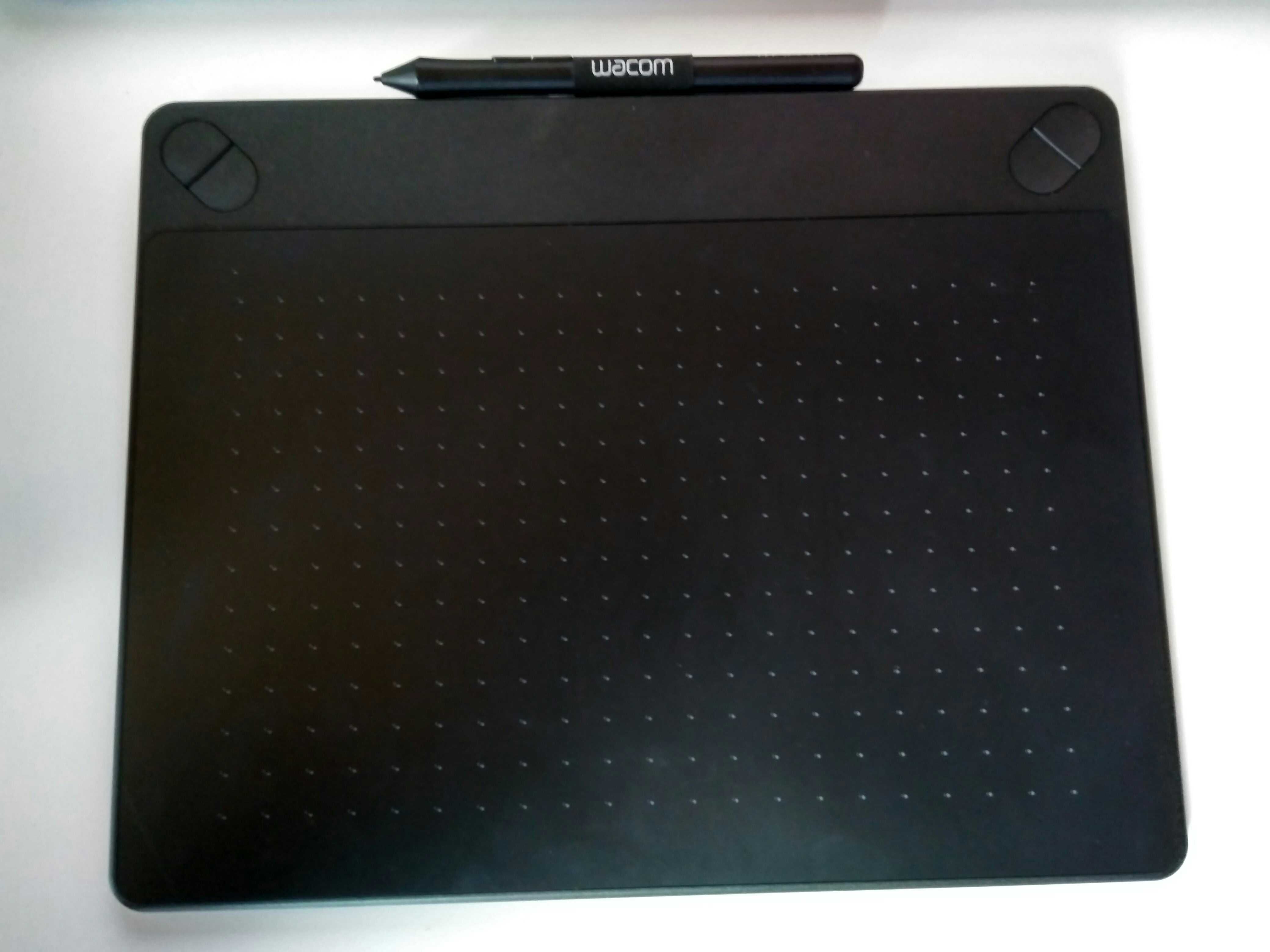 Tablet graficzny Wacom Intuos Art CTH-690 M Czarny