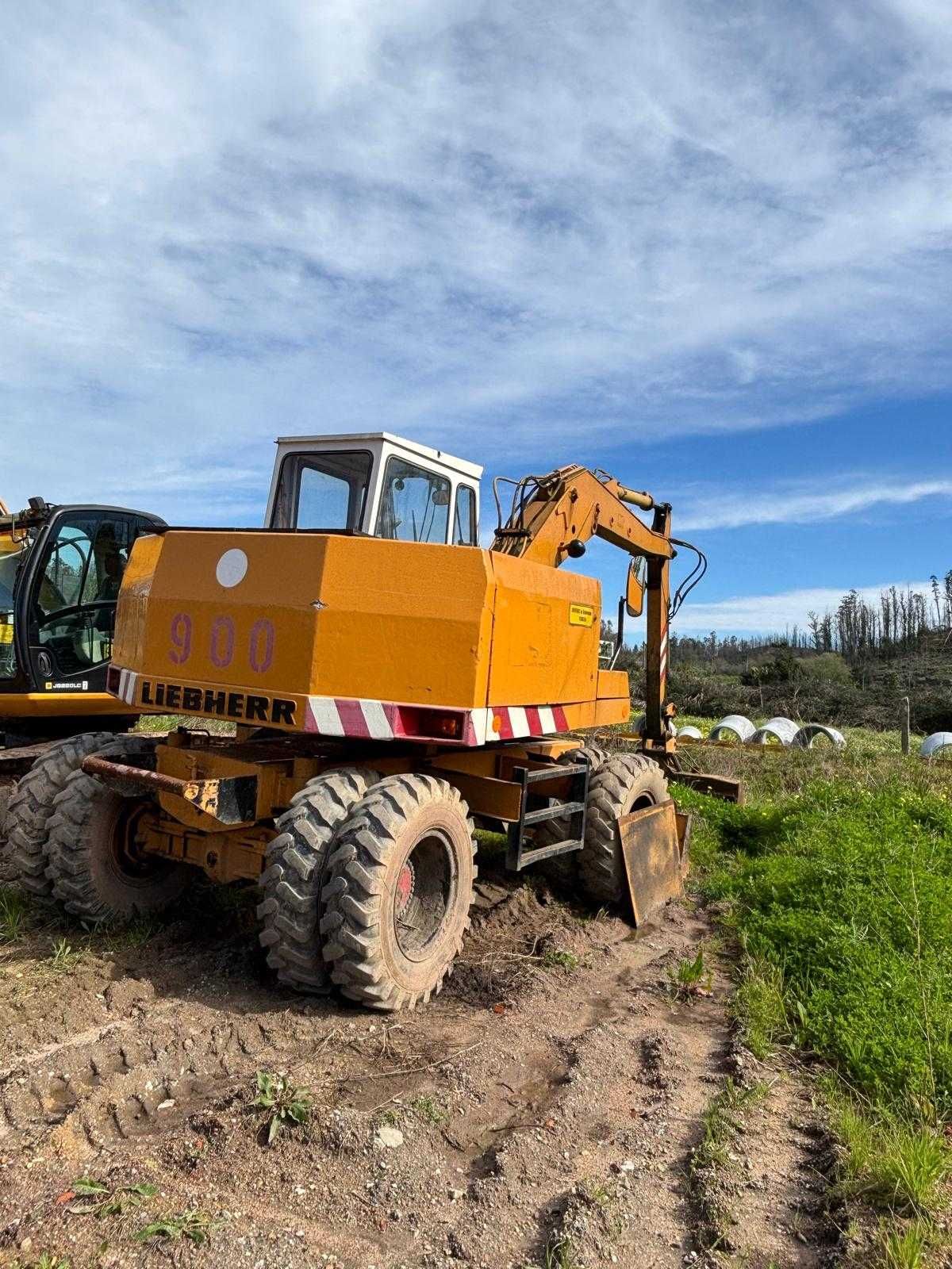 Giratória Liebherr 900