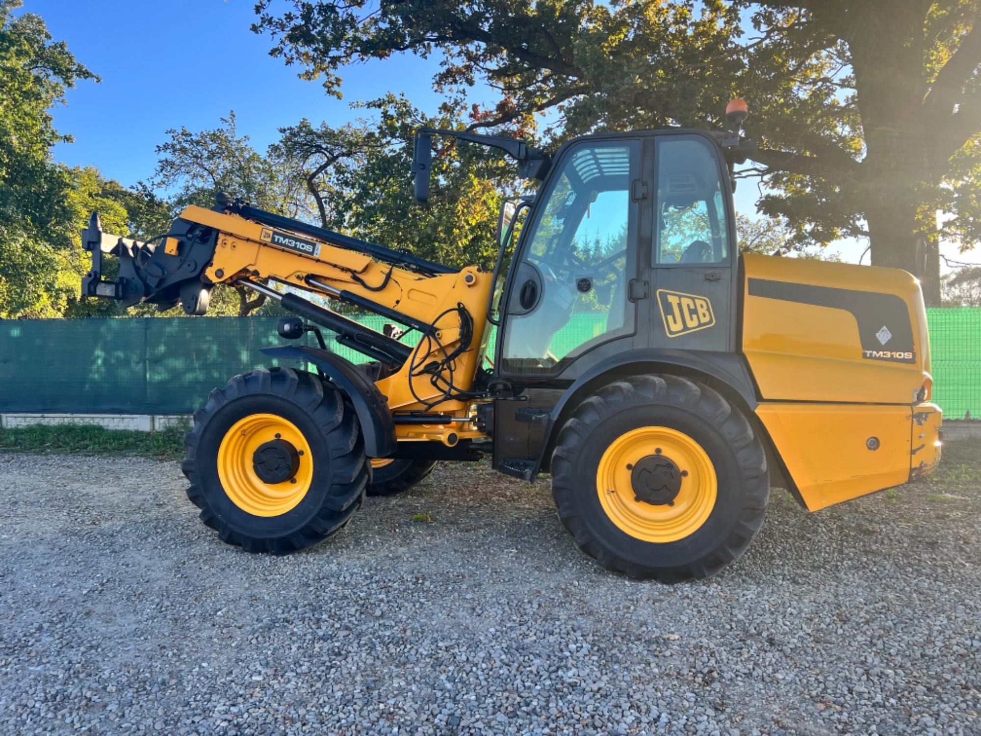 Ładowarka teleskopowa przegubowa Jcb TM 310S tm310s Agri