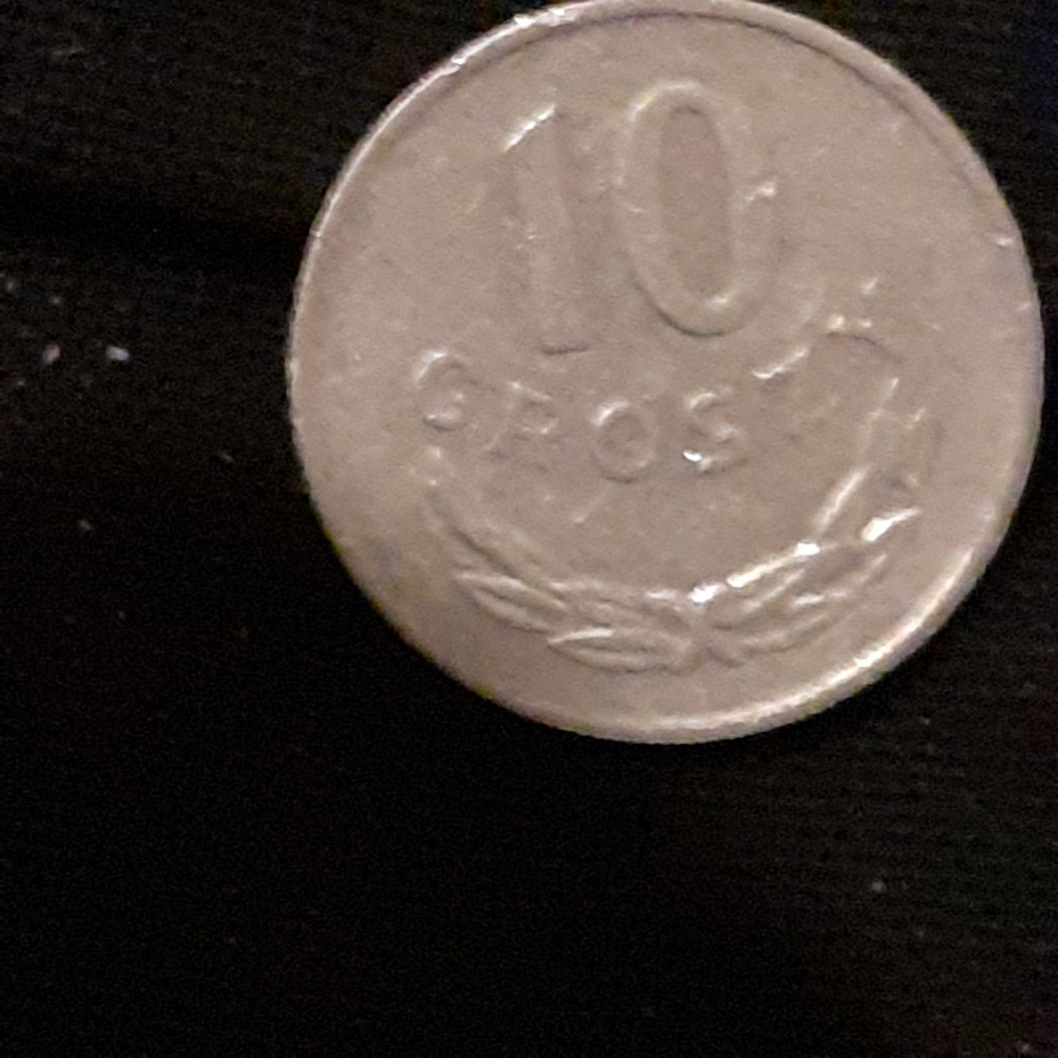 Sprzedam    monetę    10gr  1966roku.