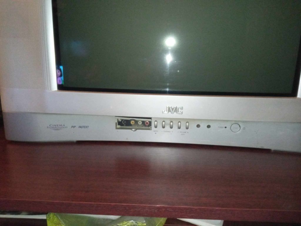 Не робочий телевізор JVC