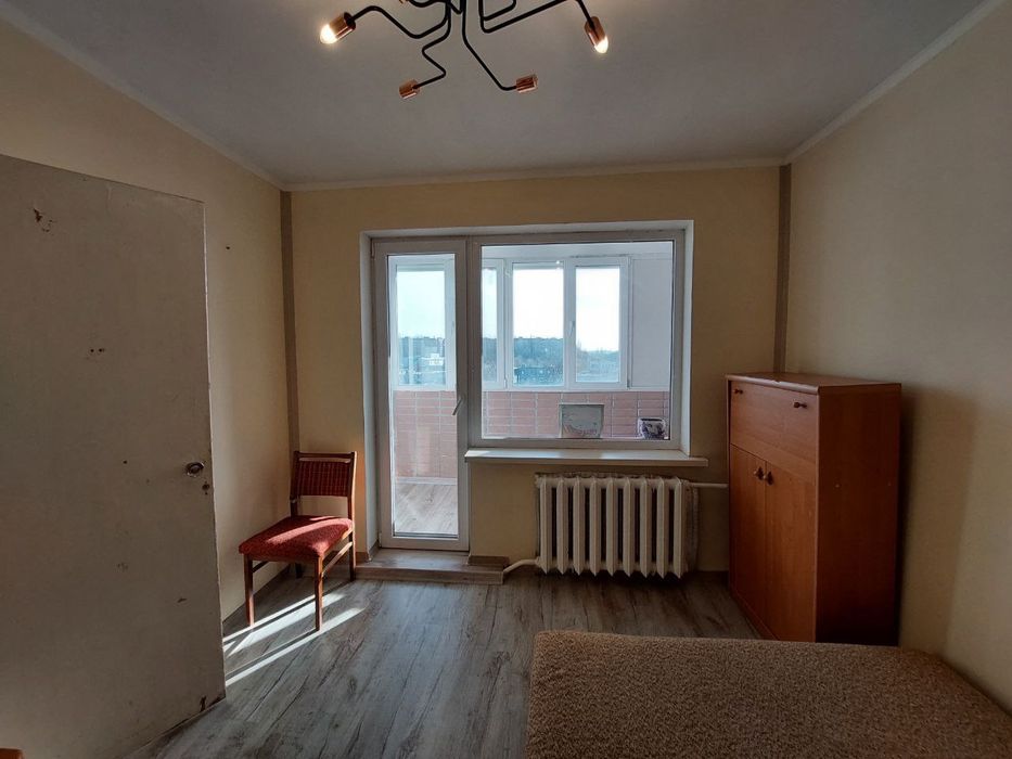 Сдам 3 комн Космонавтов 7, центр Занятости