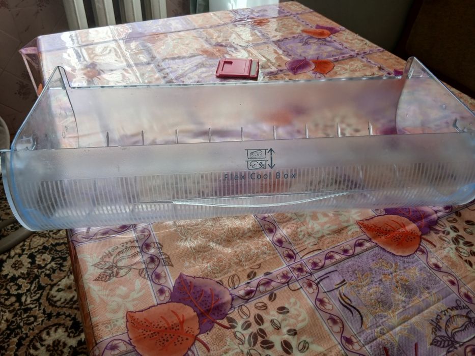 Полиця в холодильник Indesit