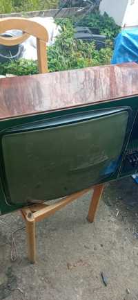 Stary telewizor Neptun