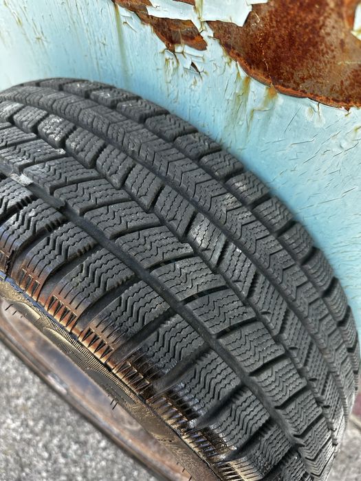 Продам зимову резину Mirage 205/55/r 16 зимова резина диски шини