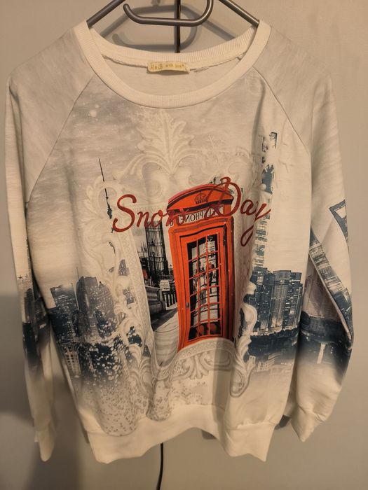 Bluzka damska z modnym motywem