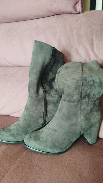 Zamszowe kozaczy ocieplane