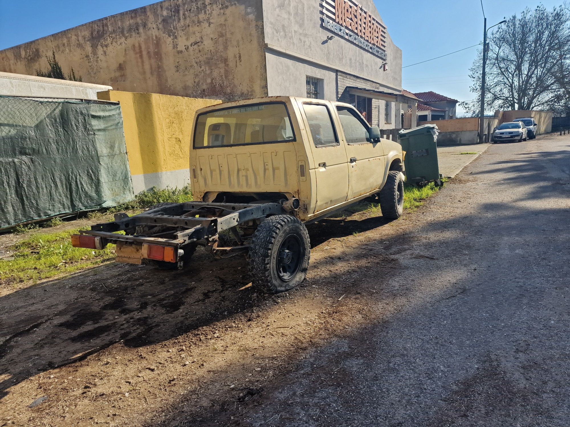 Nissan navara d21