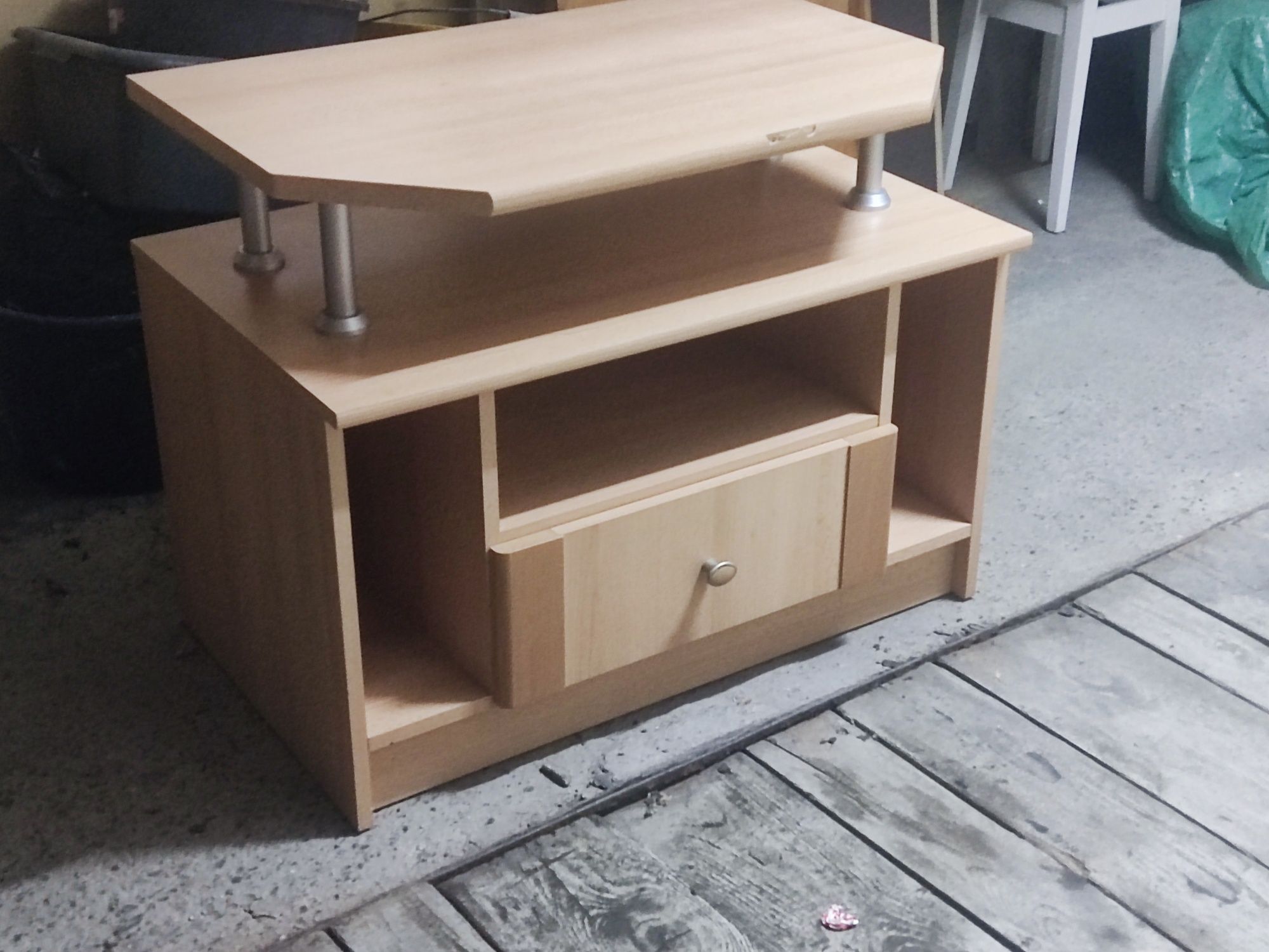 Szafka pod telewizor